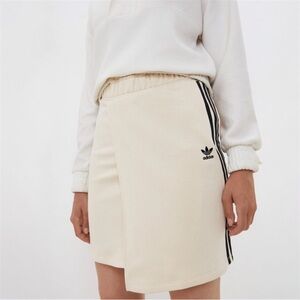 Adidas BH Elastic Waist Layered Skirt in Cream Beige